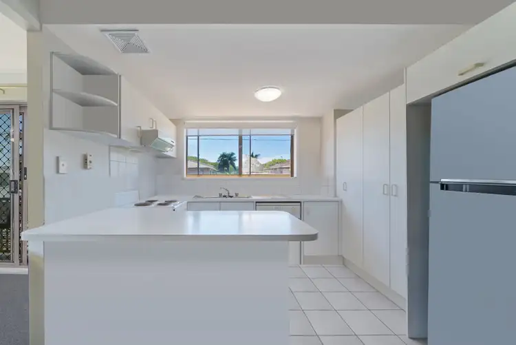 Sixth view of Homely unit listing, 3/21 Prince Edward Parade, Redcliffe QLD 4020