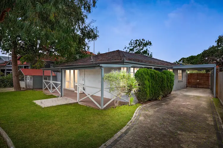 29 Wunalla Road, Seaford VIC 3198