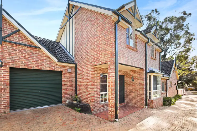 2/215 Brisbane Water Drive, Point Clare NSW 2250