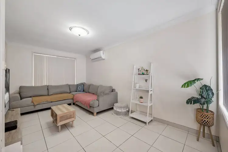 Second view of Homely house listing, 33 Gadshill Place, Rosemeadow NSW 2560