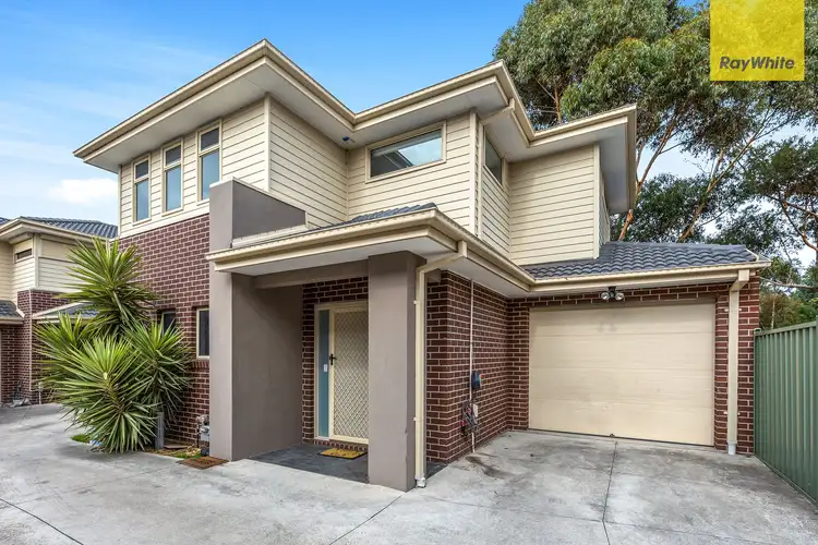 2/70 Oberon Avenue, St Albans VIC 3021