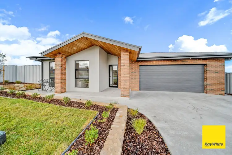 64 Birchfield Drive, Bungendore NSW 2621