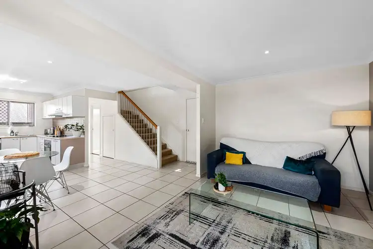 Fifth view of Homely townhouse listing, 2/130 Jutland Street, Oxley QLD 4075