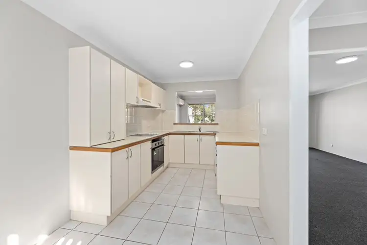 Fourth view of Homely unit listing, 6/18 Daintree Way, Menai NSW 2234