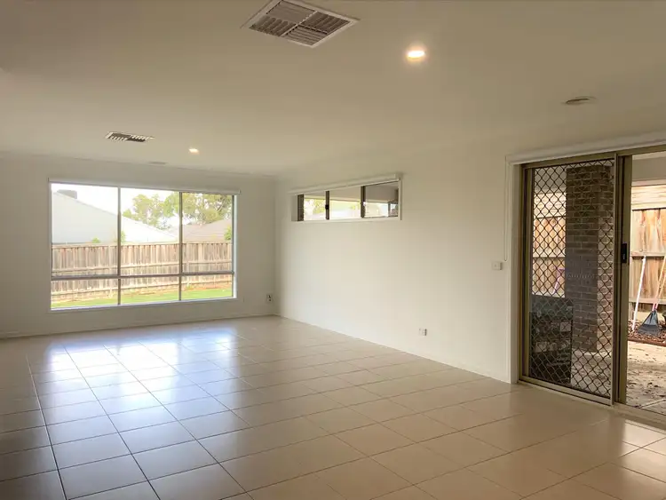 Fifth view of Homely house listing, 28 Peterborough Drive, Doreen VIC 3754