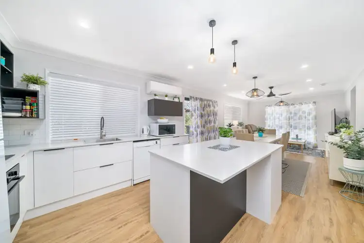 Sixth view of Homely house listing, 8 Central Avenue, Deagon QLD 4017