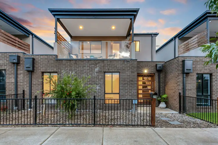 25 Station Street, Pakenham VIC 3810
