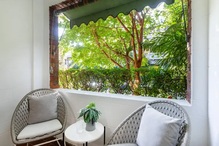 Third view of Homely apartment listing, 2/17 St Neot Avenue, Potts Point NSW 2011