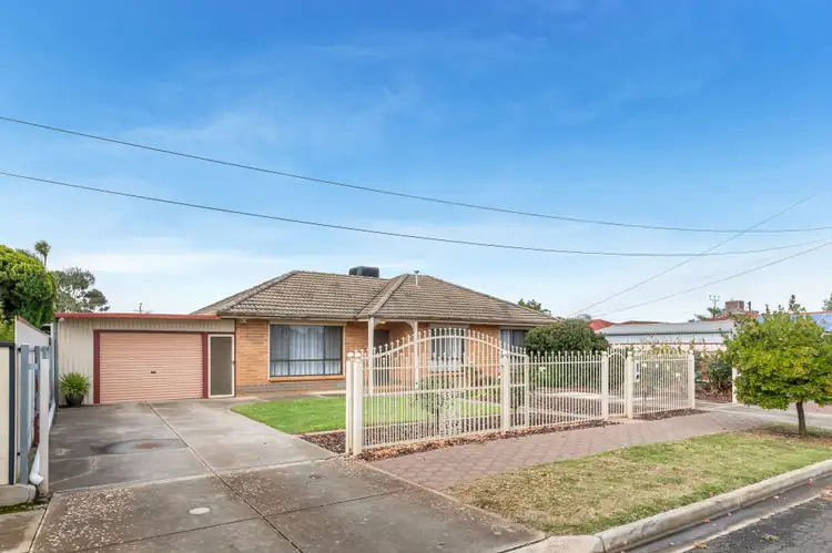 Second view of Homely house listing, 16 Karyn Crescent, Brahma Lodge SA 5109