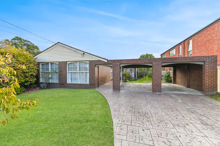 Main view of Homely house listing, 5 Kellaway Street, Mount Waverley VIC 3149