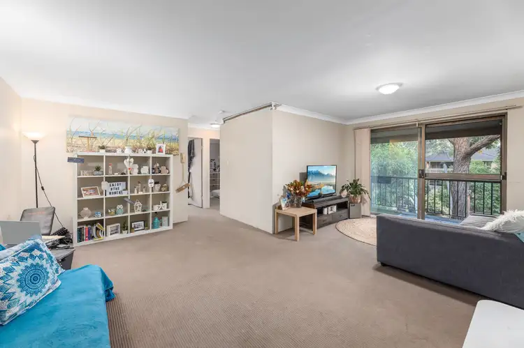 Main view of Homely unit listing, 8/63 Auburn Street, Sutherland NSW 2232