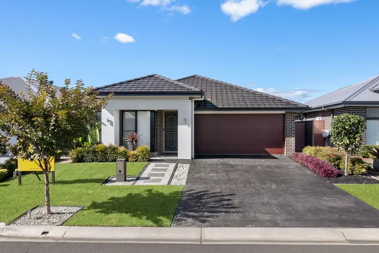 5 Molnar Circuit, Oran Park NSW 2570