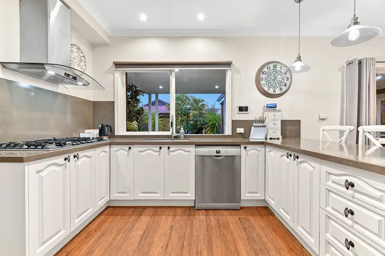 Sixth view of Homely house listing, 6 Barellan Mews, Berwick VIC 3806