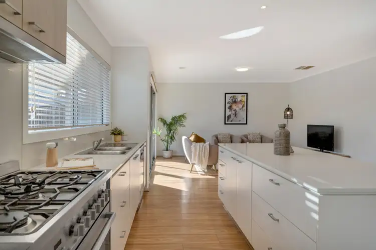 Sixth view of Homely house listing, 9 Werribee Crescent, Wollert VIC 3750