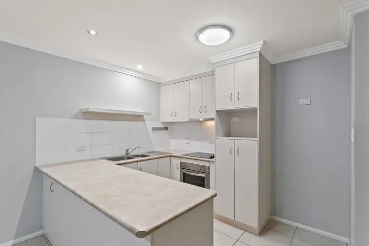 Fifth view of Homely unit listing, 4/381 Greenwattle Street, Wilsonton QLD 4350