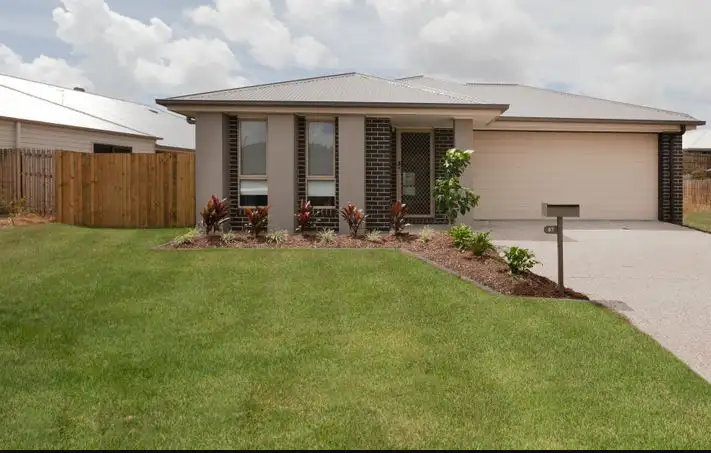 67 Village Boulevard, Pimpama QLD 4209