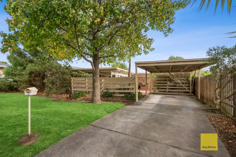10 Glenys Court, Belmont VIC 3216