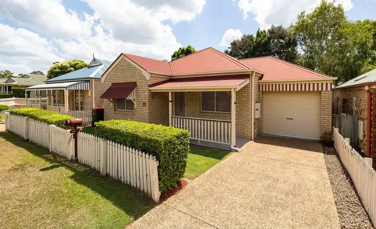 5 Richmond Place, Forest Lake QLD 4078