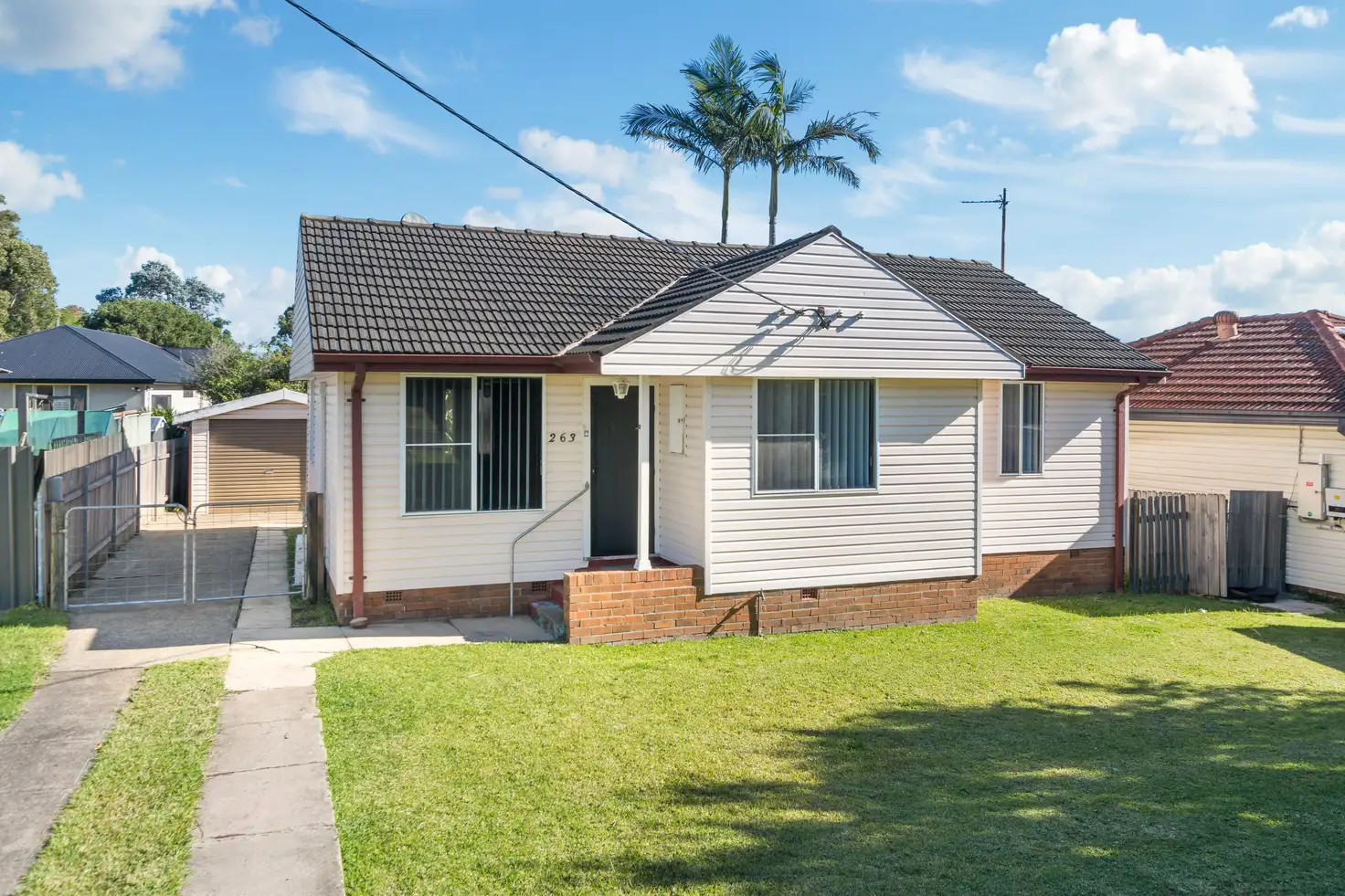 Main view of Homely house listing, 263 Northcliffe Drive, Berkeley NSW 2506