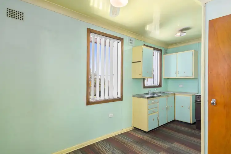 Fifth view of Homely house listing, 263 Northcliffe Drive, Berkeley NSW 2506
