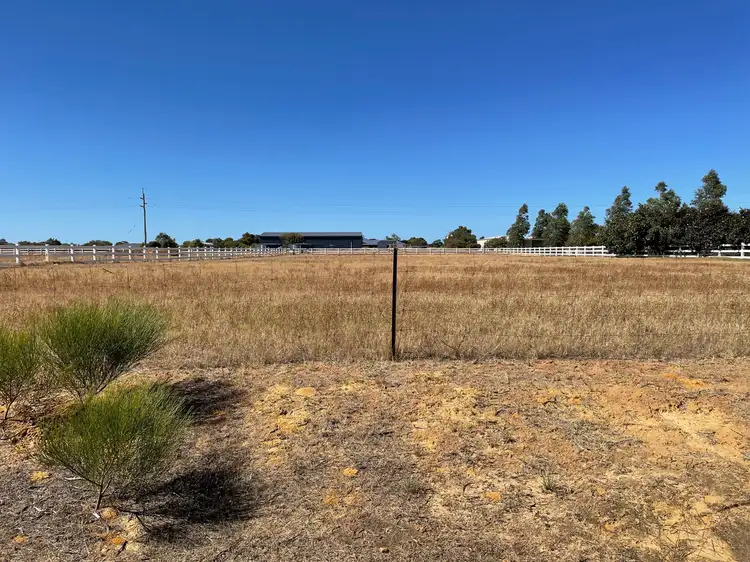 28 Dorset Drive, Deepdale WA 6532