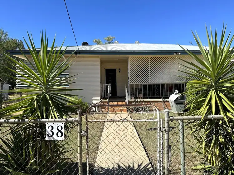 38 Galah Street, Longreach QLD 4730