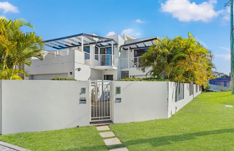 Main view of Homely semi-detached listing, 1/185 Stanhill Drive, Chevron Island QLD 4217
