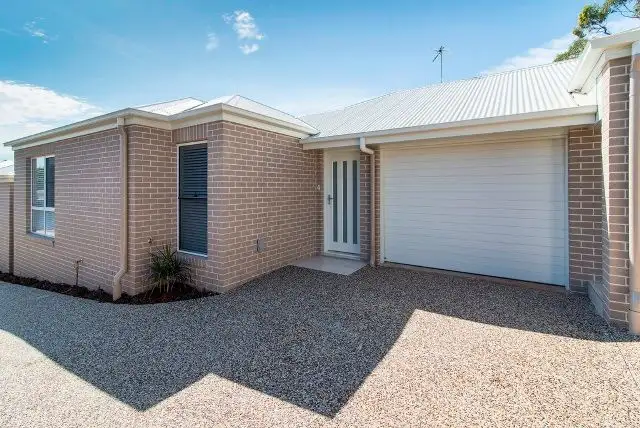 4/16 Swallow Court, Newtown QLD 4350