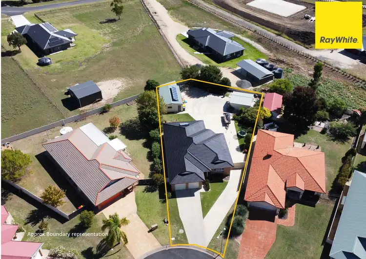 Second view of Homely house listing, 25 Crestview Place, Inverell NSW 2360
