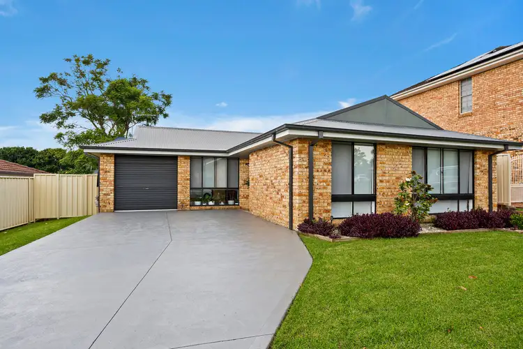 15 Marsh Place, Albion Park NSW 2527