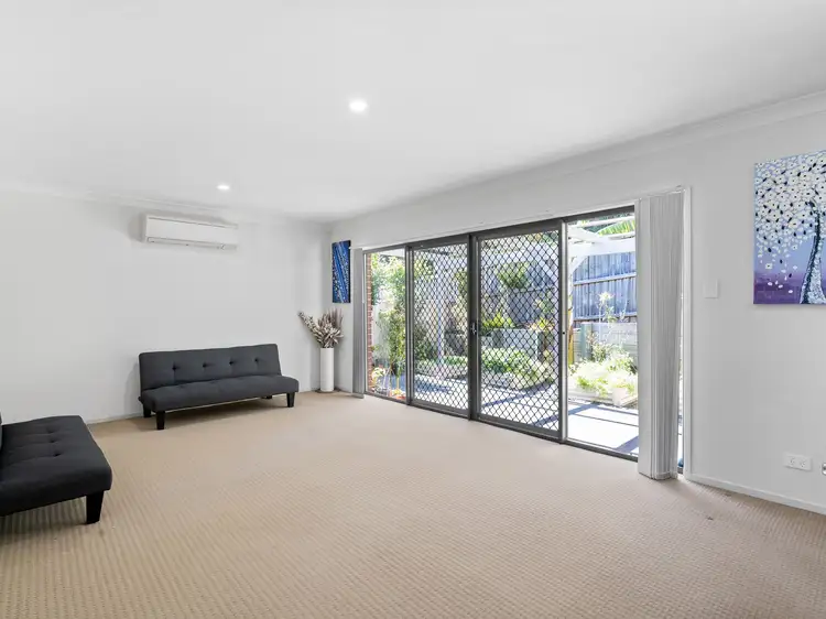 Fifth view of Homely semi-detached listing, 56 Nigella Circuit, Hamlyn Terrace NSW 2259
