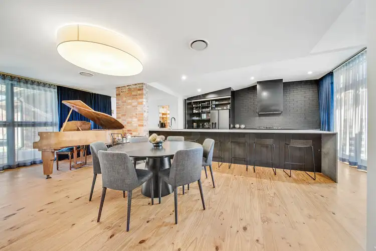181 Kent Street, Hughes ACT 2605