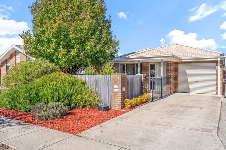178 Macfarlane Burnet Avenue, Macgregor ACT 2615