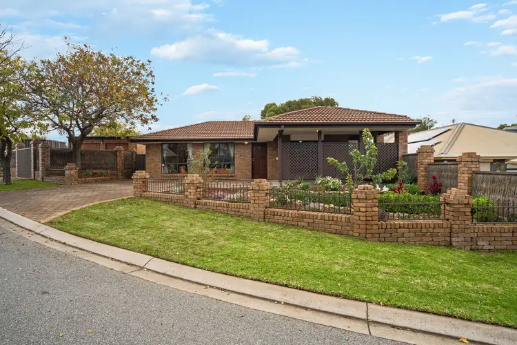 1 Gibbs Crescent, Golden Grove SA 5125