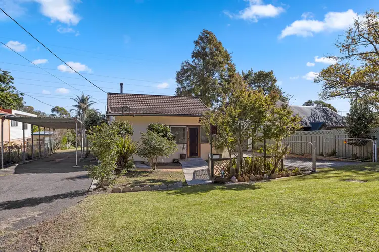 35 Warabin Street, Waterfall NSW 2233