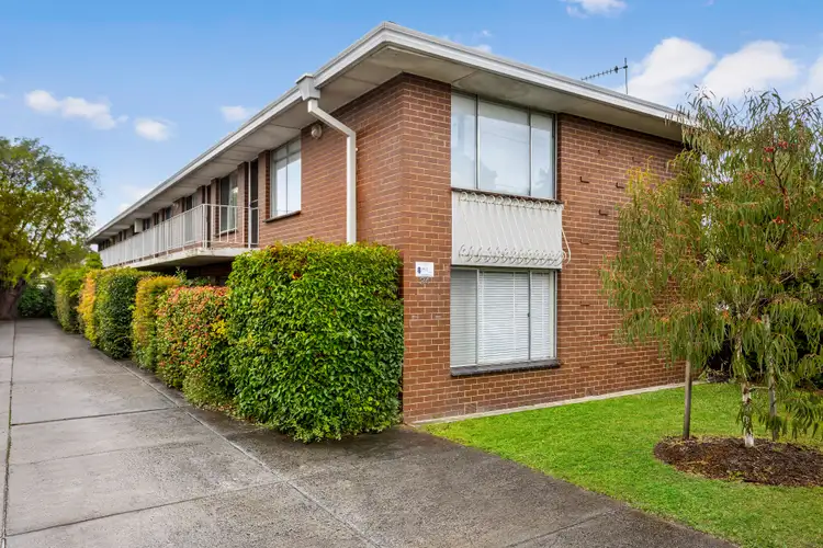 8/24 Margaret Street, Carnegie VIC 3163