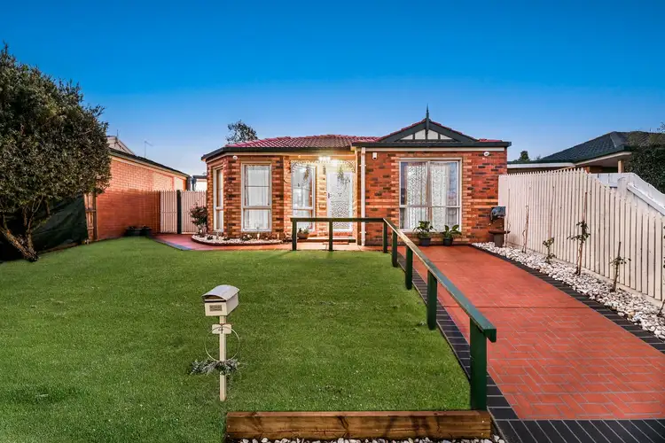 4 Cooma Court, Berwick VIC 3806