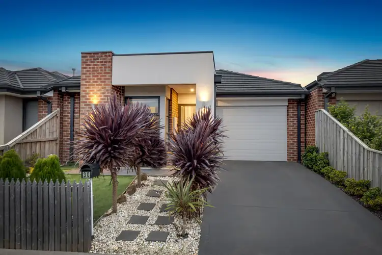 30 Berrima Crescent