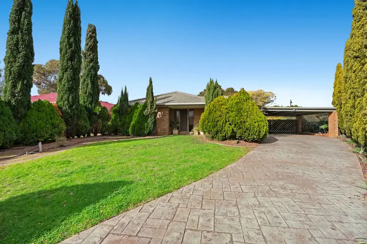 6 Chicquita Court, Bacchus Marsh VIC 3340
