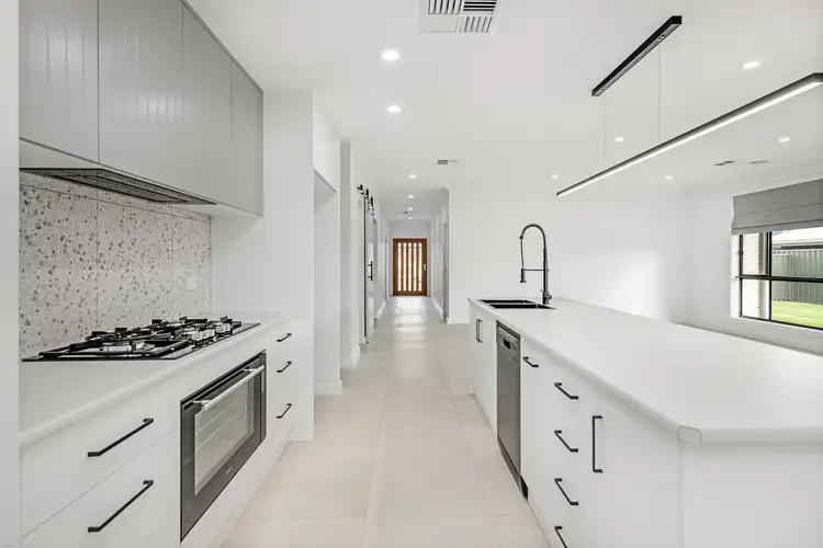 Sixth view of Homely house listing, 11 Stirling Court, Mount Gambier SA 5290