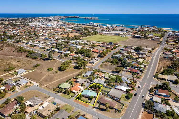 Main view of Homely house listing, 4 King Street, Wonthella WA 6530