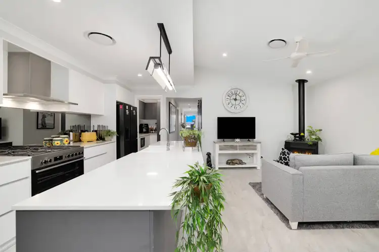 Sixth view of Homely house listing, 7 Walnut Way, Spring Farm NSW 2570