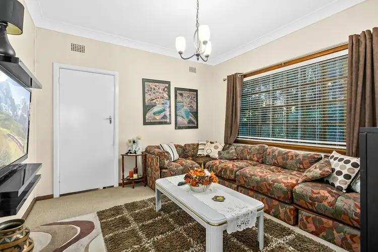 Fifth view of Homely house listing, 4 Canberra Road, Lake Heights NSW 2502