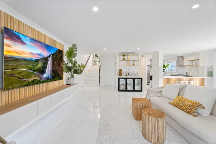 9/100 Cotlew Street East, Southport QLD 4215