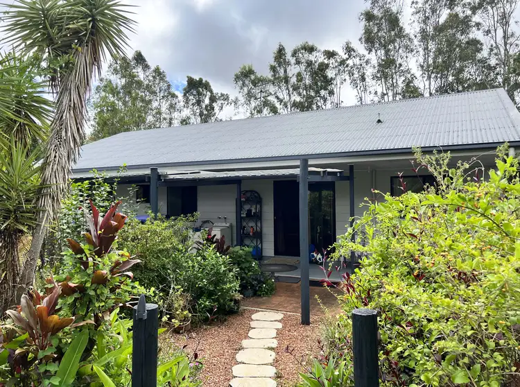 21 Western View Crescent, Millstream QLD 4888