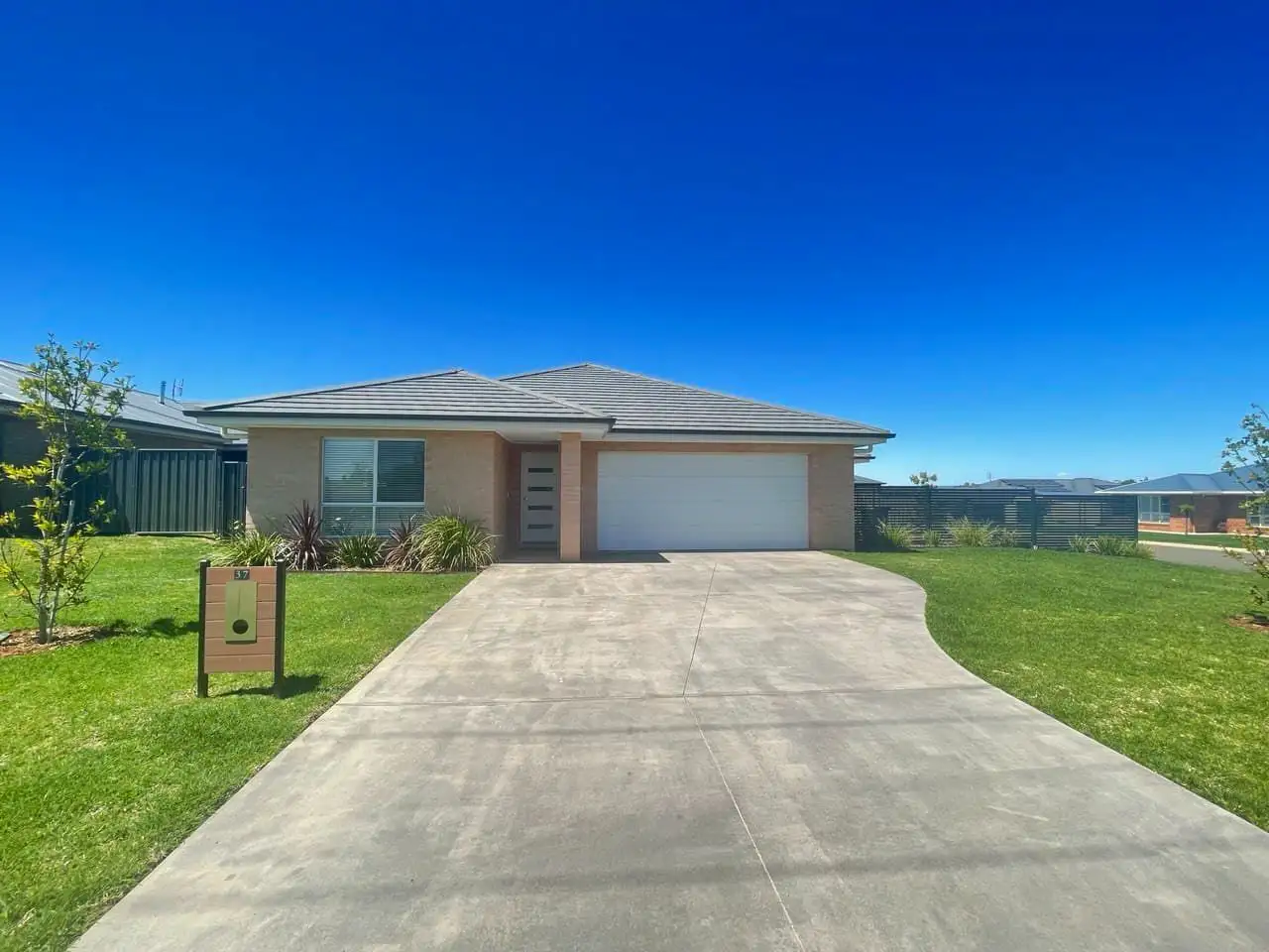 Main view of Homely house listing, 37 Danilenko Street, Parkes NSW 2870