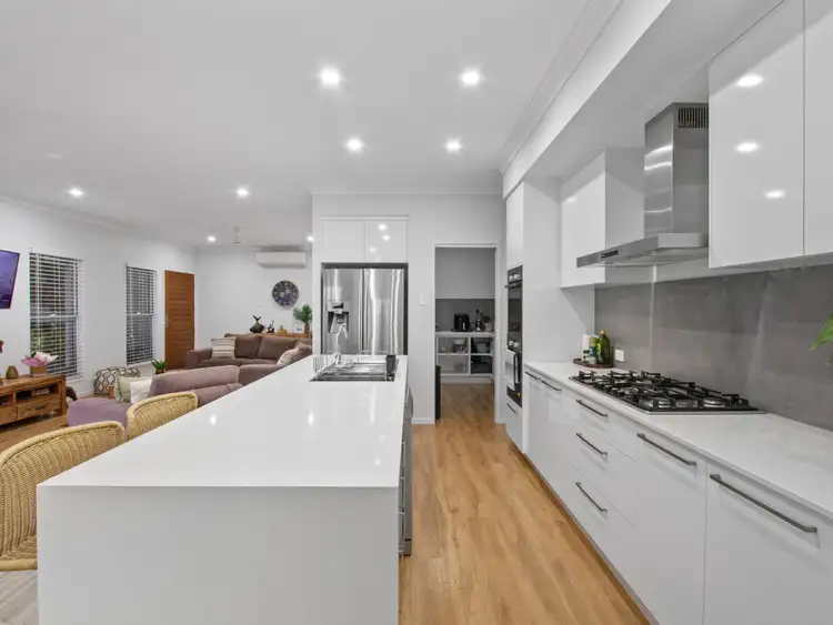 Sixth view of Homely house listing, 5 Parame Court, Nikenbah QLD 4655