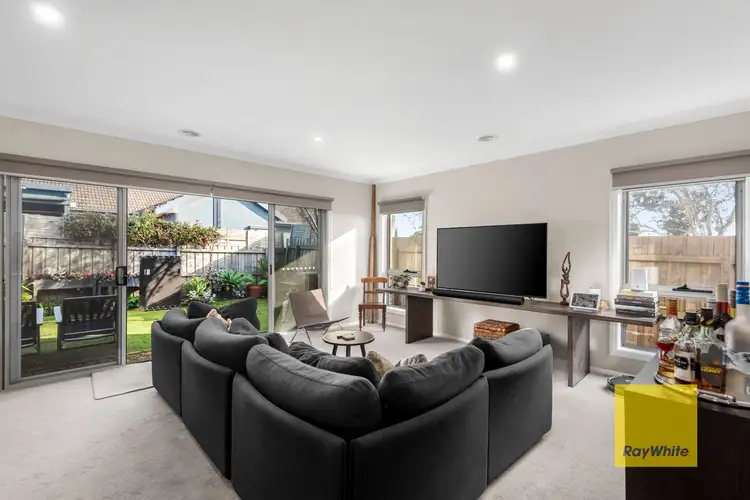 2/4 Settlement Road, Belmont VIC 3216