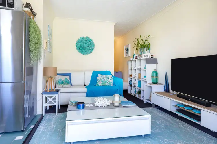 Third view of Homely apartment listing, 4/14-16 Darrambal Street, Chevron Island QLD 4217