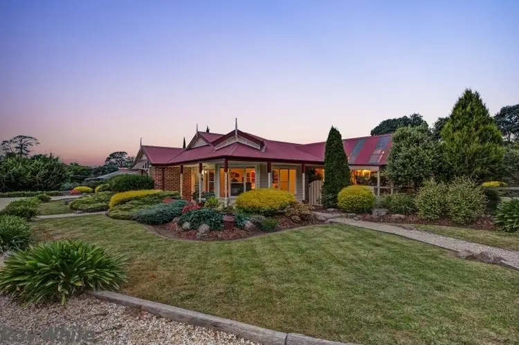 3 Gordon Crescent, Romsey VIC 3434